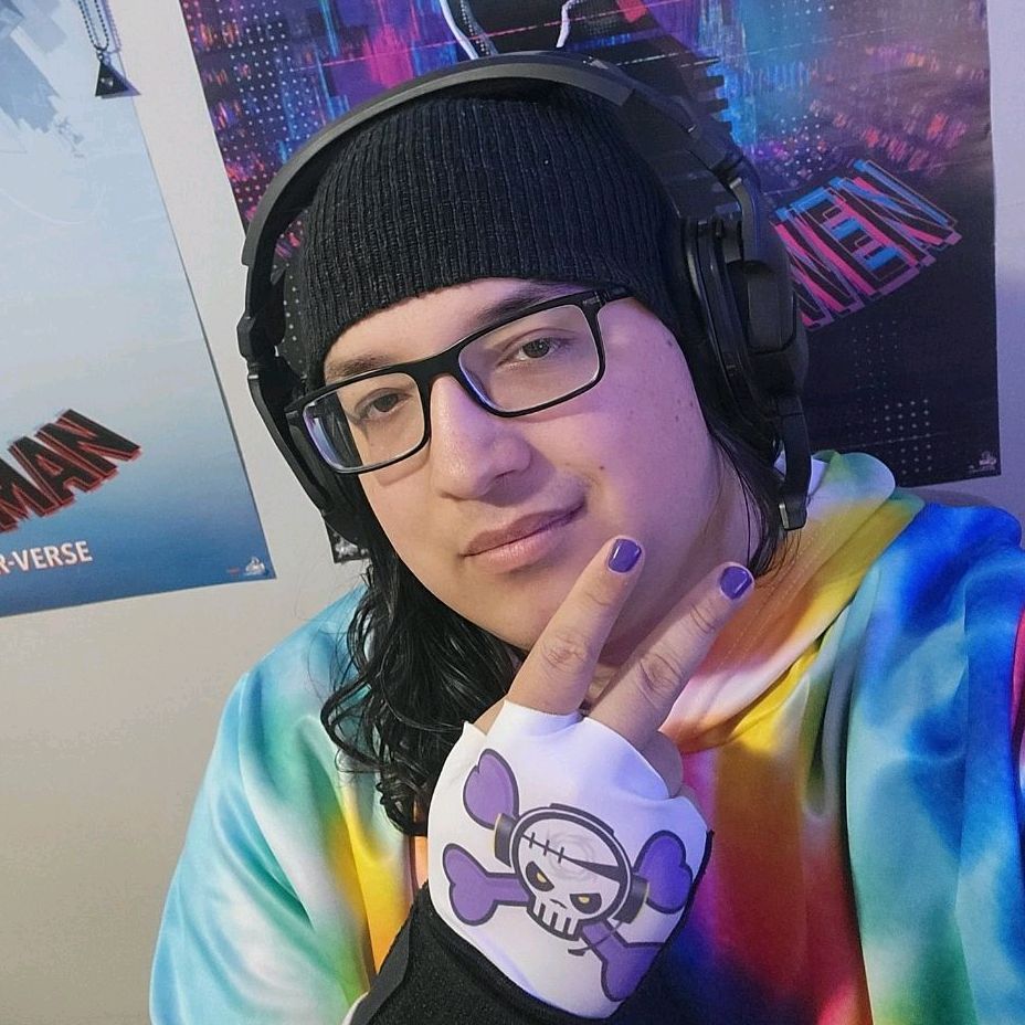 aj-lynch-3be0d5859436